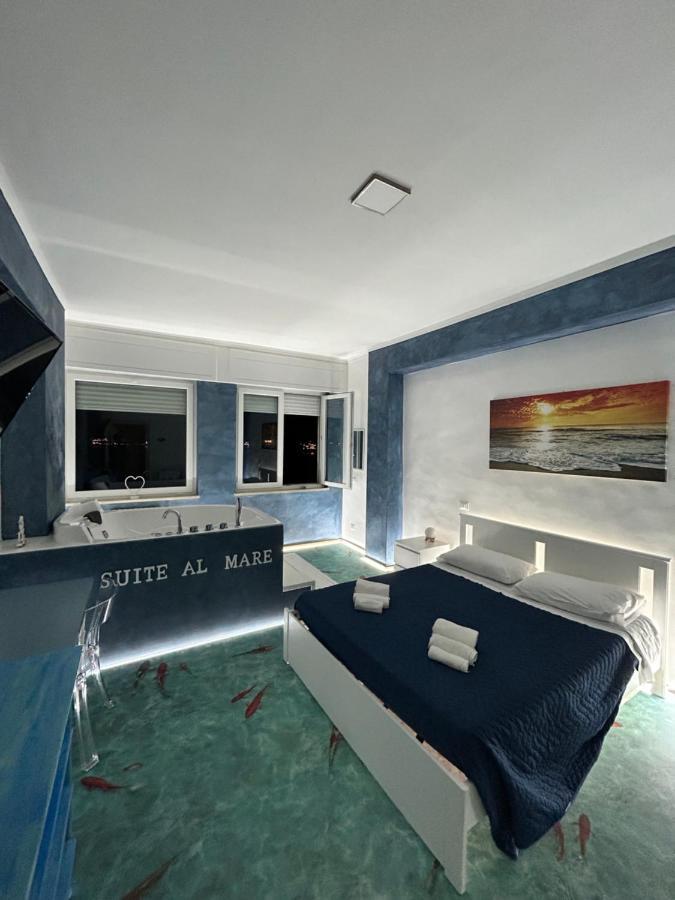 Suite al mare Tarento Exterior foto